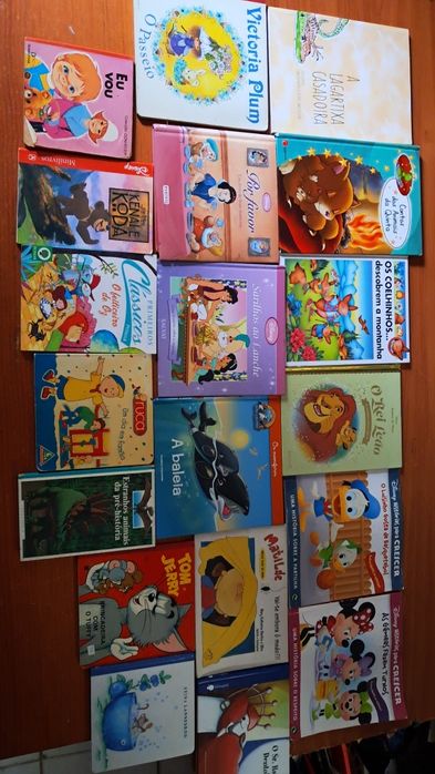 Livros infantis a 1€