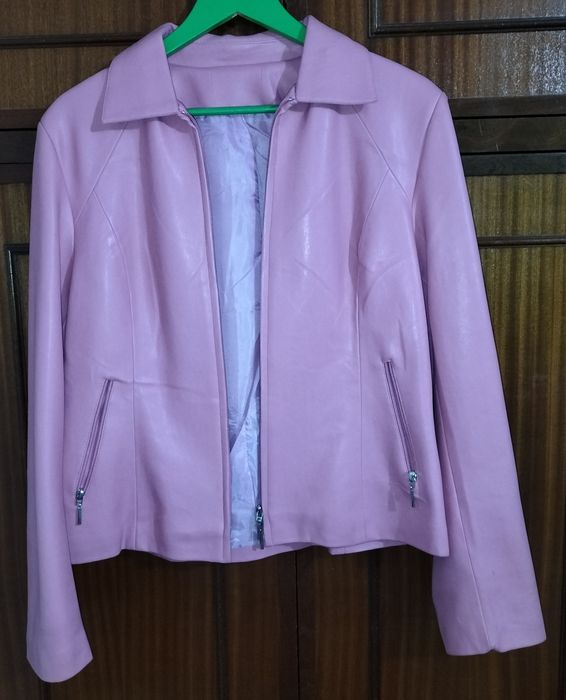 Casaco Rosa em pele sintética