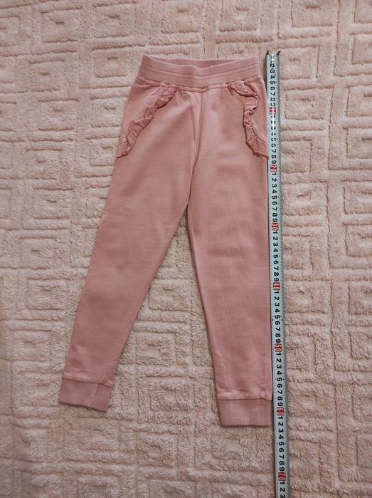 Легкий костюм на дівчинку 3-4 років