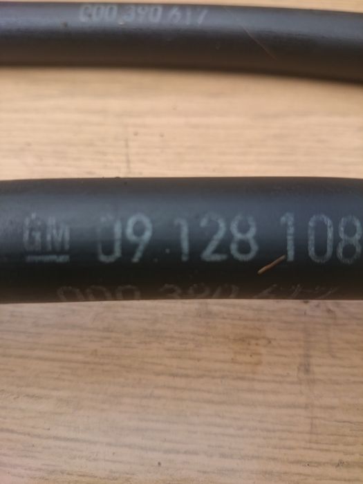 Трубки масляного радиатора шестерни распредвала  подушки опель астра