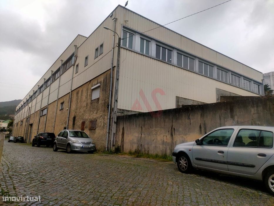 Armazém Industrial com 3.253 m² em Santa Eulália, Vizela