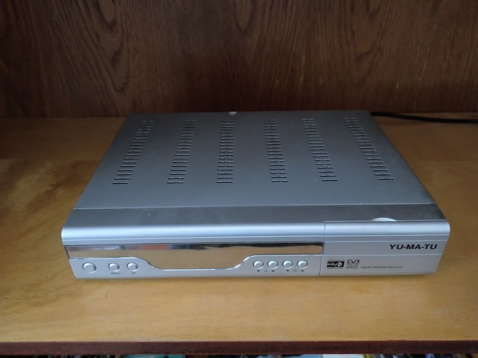 Продам супутниковий ресивер Eurosky ES-4100 та YU-MA-TU.