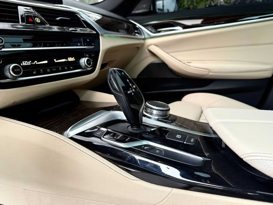 BMW 530I      2017