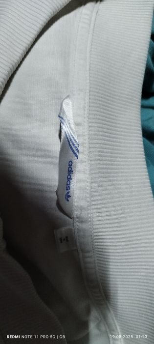 Sprzedam bluzę Adidasa oryginalną białą damska