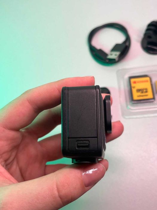 Екшн камера GoPro - HERO  4K з картою пам'яті у подарунок.