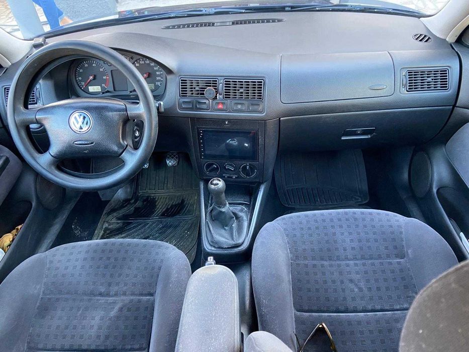 Golf IV 1400cc 5 portas