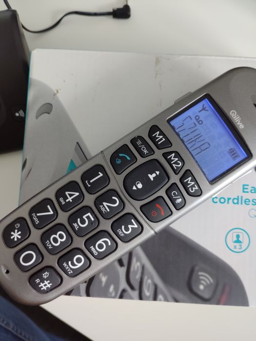 Telefon stacjonarny Qilive, bezprzewodowa słuchawka.