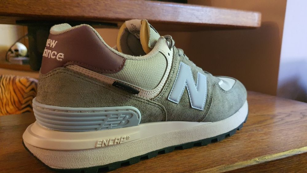 New Balance 46,5 - 30 cm.