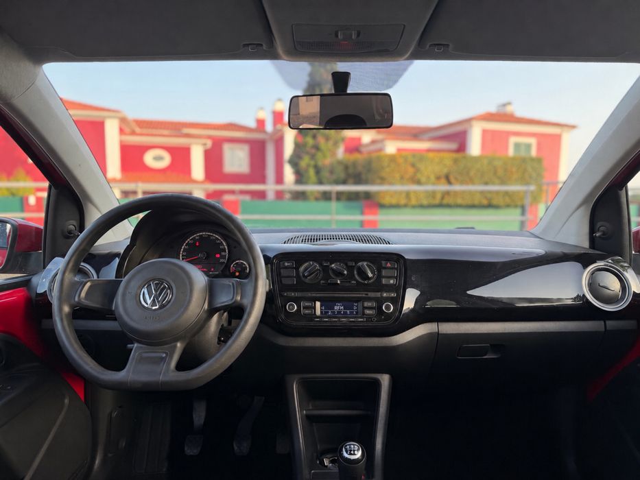 Volskwagen Up 1.0 - 2014 - A/C - Garantia 18 meses