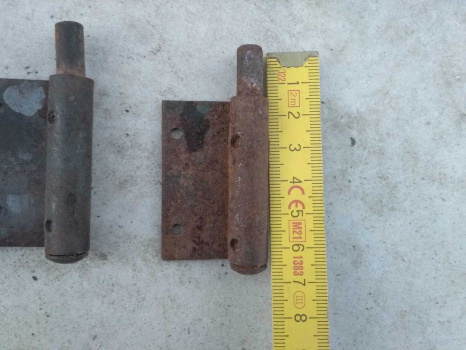 Zawias stalowy trzpień 8mm