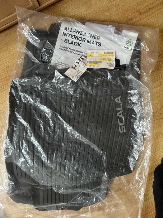 dywaniki aud A1,skoda Scala ,karoq,fabia III toyota yaris seat ibiza