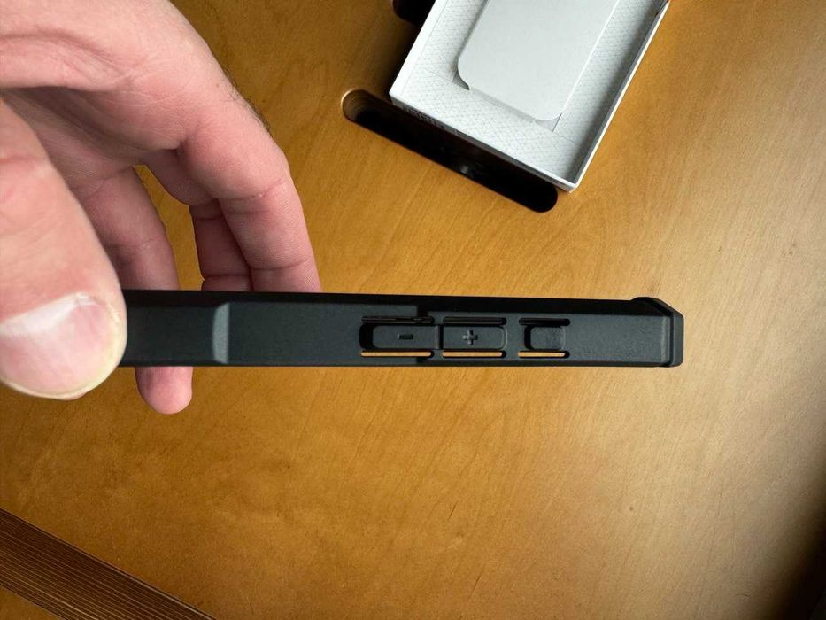 Чохол UAG PLASMA XTE Magsafe для iPhone 15 Pro