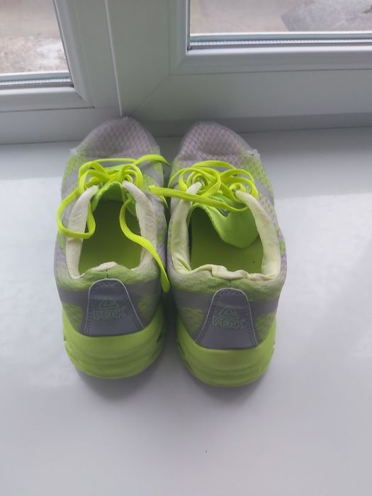 Кроссовки Peak 40р.