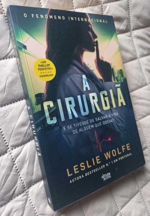 A Cirurgiã - Leslie Wolfe