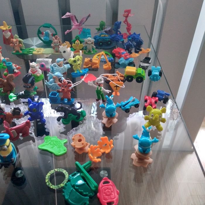 Figurki, zabawki z Kinder niespodzianki 72szt zestaw