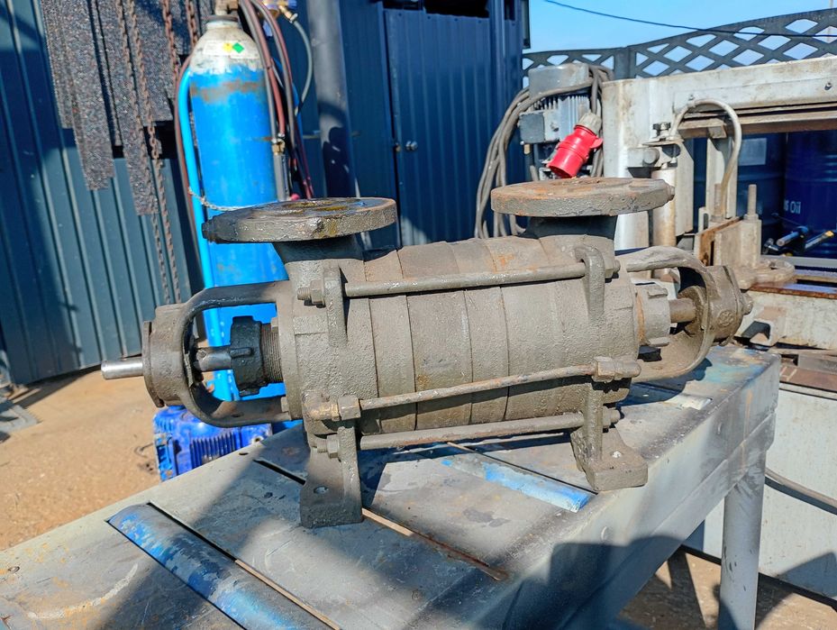 Pompa hydroforowa duża, hydrofor