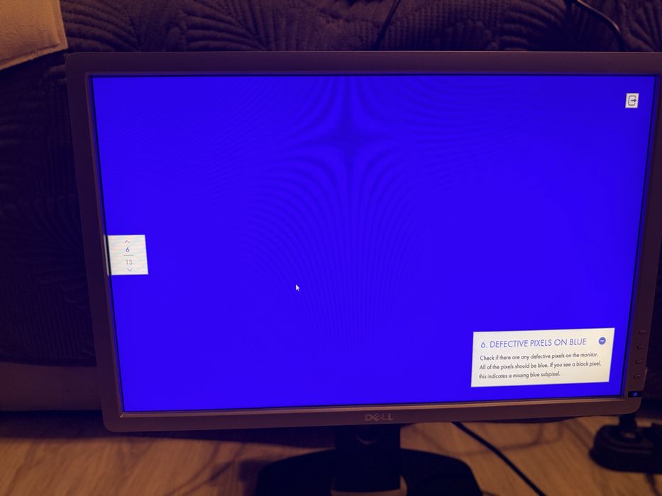 Monitor dell P2213T