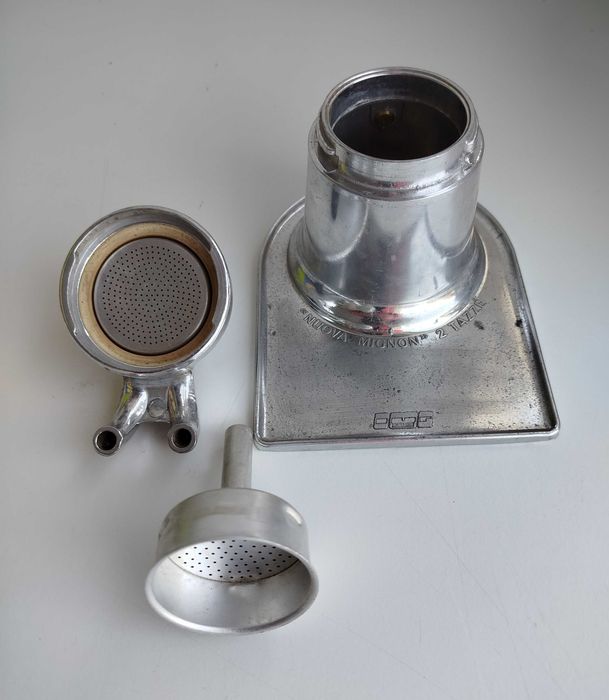 Antiga e Rara Cafeteira, origem Italiana
