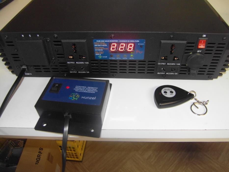 12V to 220V Pure Sine Wave Inverter, 2500 W, with Remote Control, Brand New64584977131649121