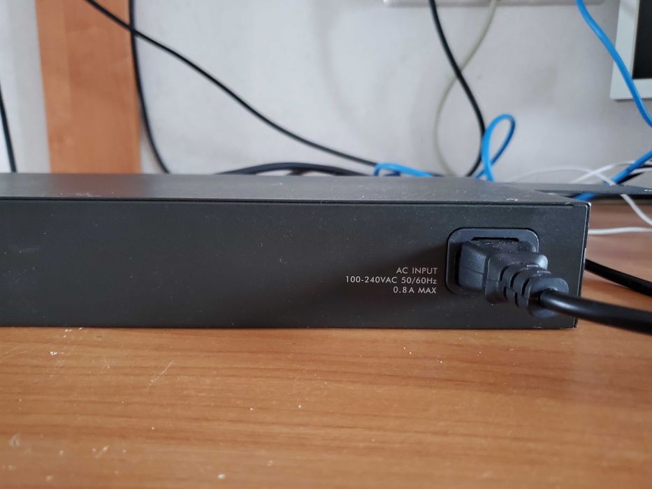 Гігабітний комутатор (світч) Zyxel GS-1124A на 24 порти