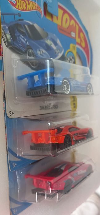 Conjunto 3 , 2016 Ford GT Race Hot Wheels