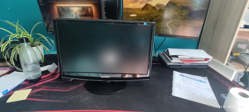 monitor samsung syncmaster  21.5 cala