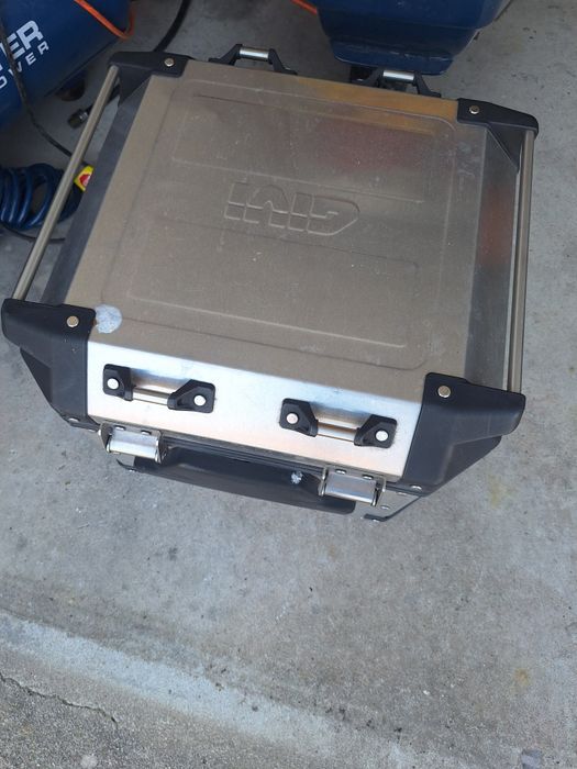 Top case givi trekker