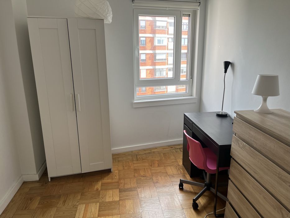 Quarto para Estudante - Porto junto à Universidade Católica, Foz