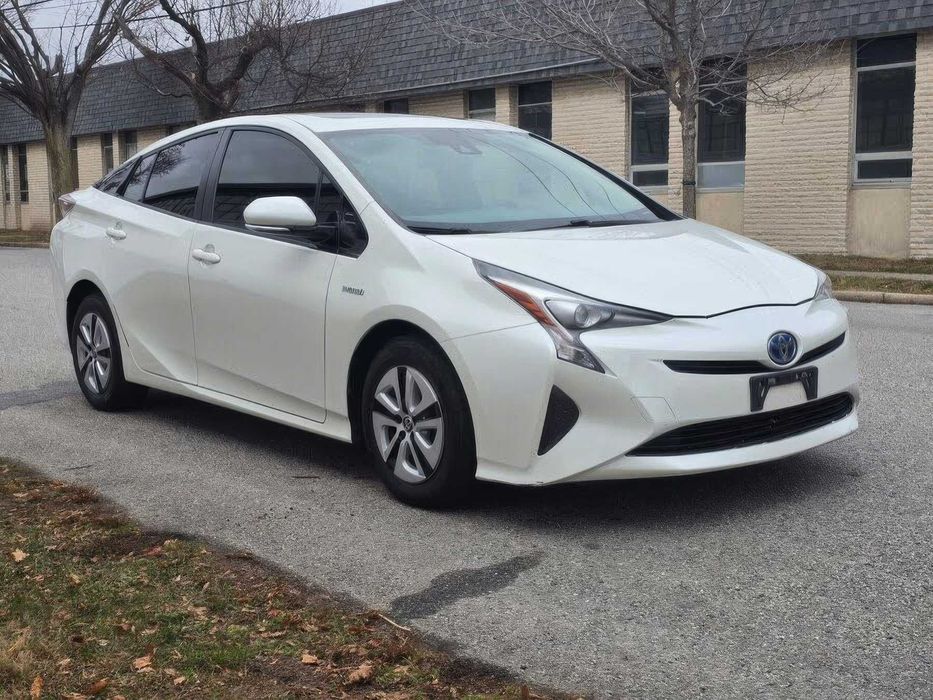 Toyota Prius      2017