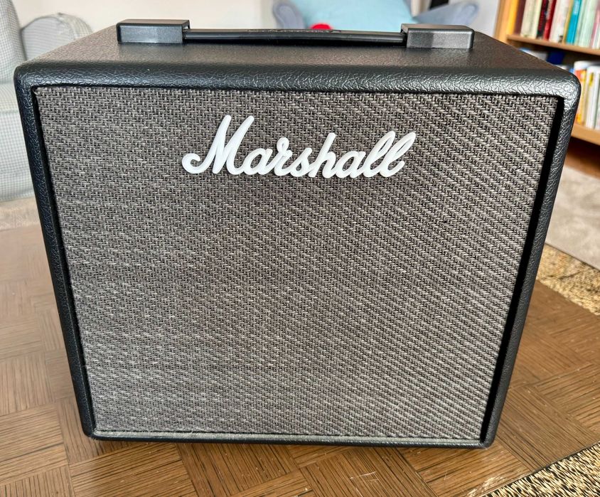 Guitarra Ibanez e Amplificador Marshall