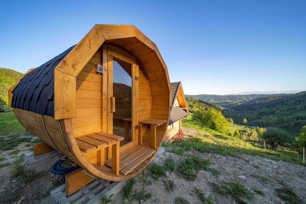 Domek z kominkiem w górach widok na Tatry ferie jacuzzi balia wczasy cisza, Gorce, owce