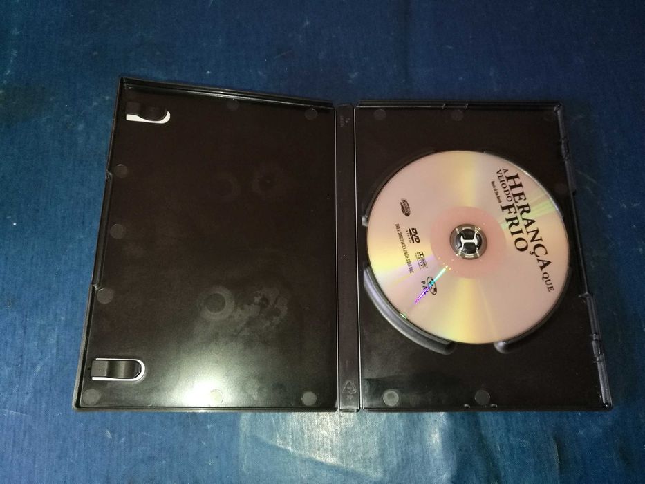 A Herança que Veio do Frio DVD (Legendagem em Português)