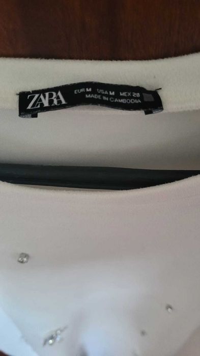 Vestido branco com pedras