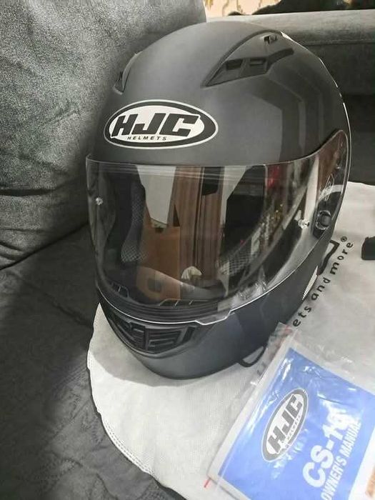 Capacete de mota marca HJC