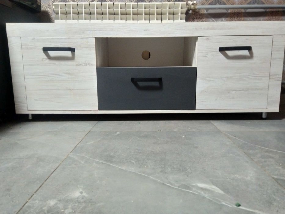 Тумба под телевизор