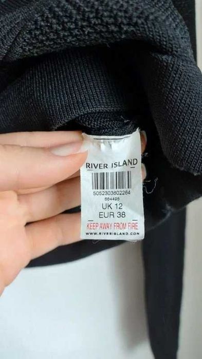 Czarna  krótka bluza prześwitująca paski River Island L 63%Wiskoza