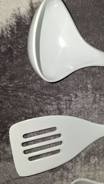 Zestaw kuchenny 3 sztuki plastikowe
