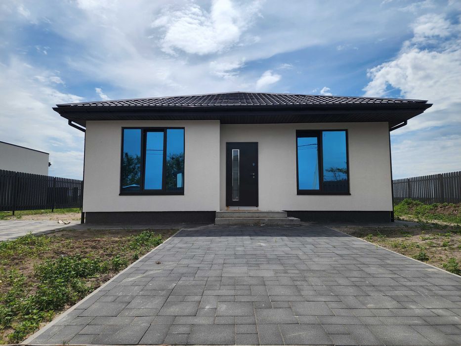Вітаю. Продам будинок 87 м2 від забудовника. Телефонуйте.