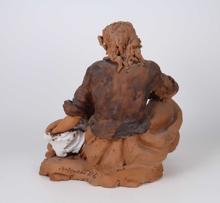 Antonieta Roque Gameiro - Escultura em Barro