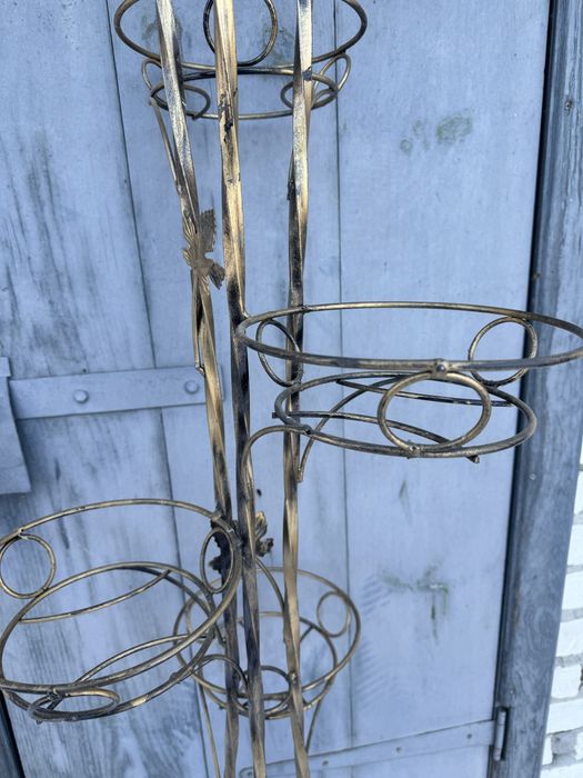 Підставка для квітів кована