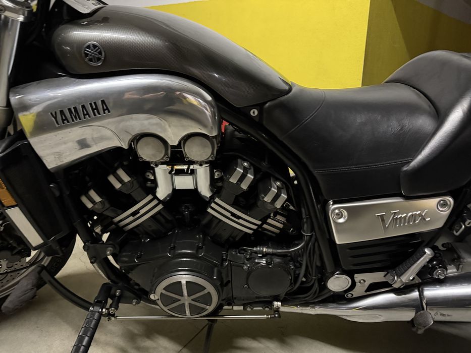 Yamaha V-max 1200 full-power