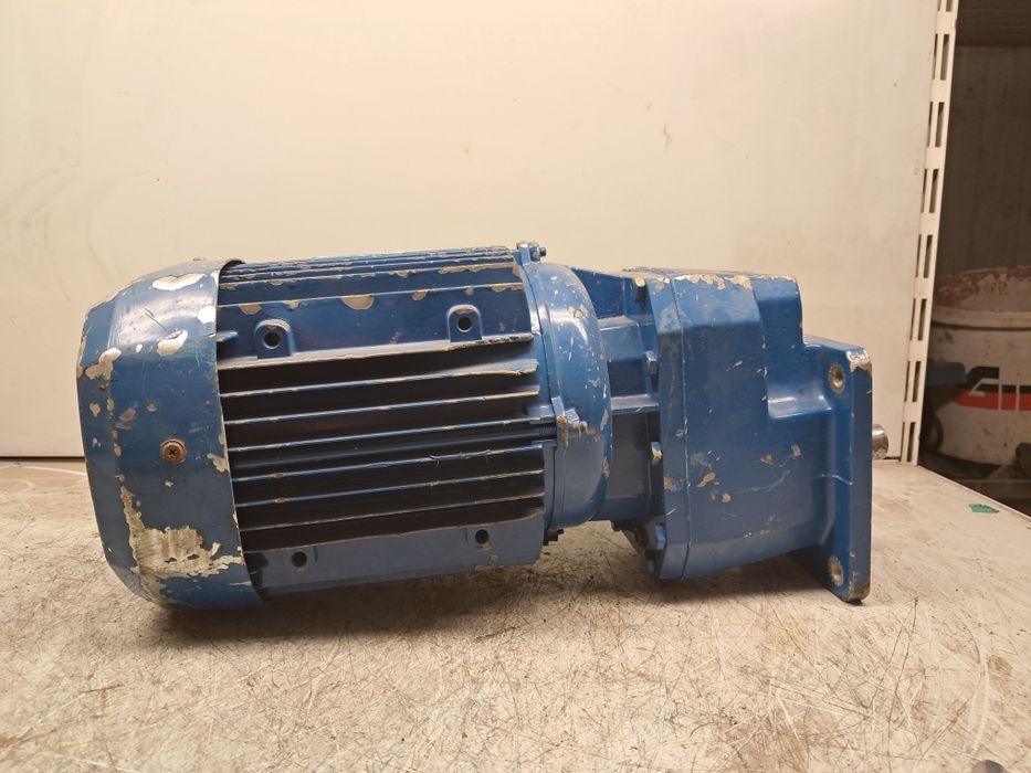 Okazja motoreduktor 1,5kw 450obr