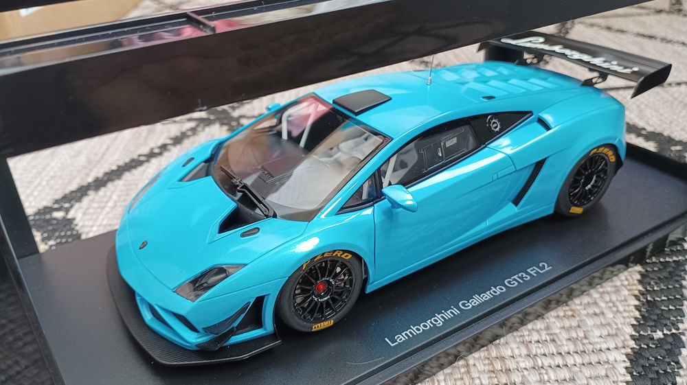 autoart 1:18 - купити предмети колекціонування - Ціна на OLX.ua