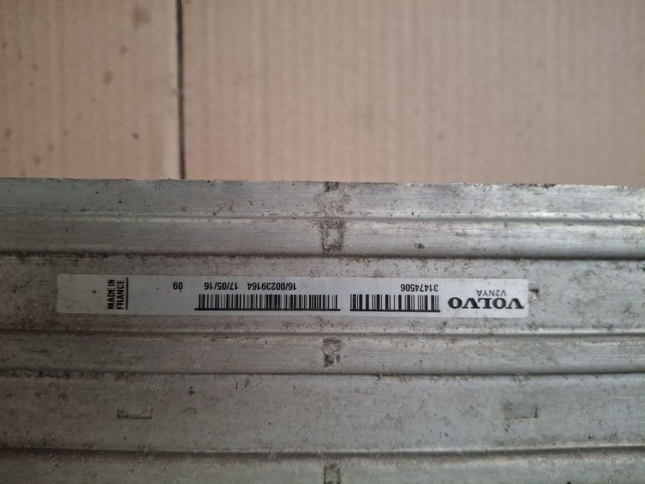 Chlodnica intercooler volvo v70 s80 v60 s60 xc60 xc90