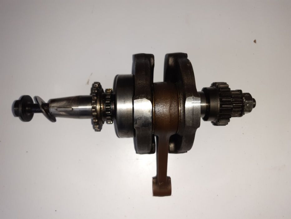 Kawasaki klr 250 84do00 wał korbowy sprawny części