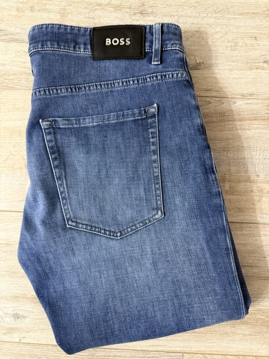 Джинсы Hugo Boss (оригинал). Размер 34-36 (52)