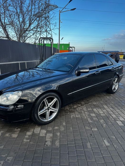 Продам  мерседес 220 возможен обмен