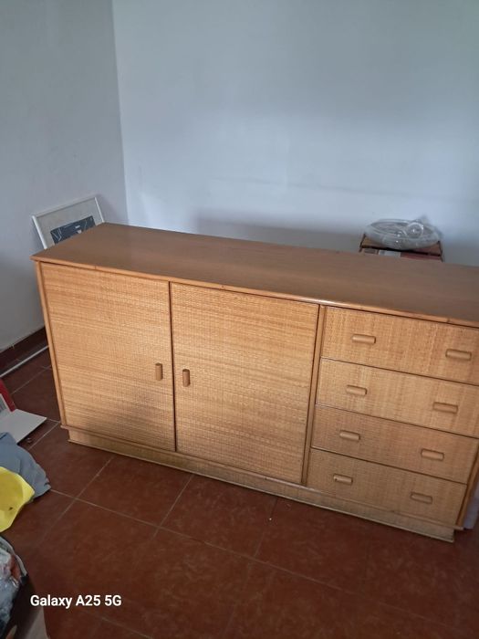 Vende-se pela melhor oferta