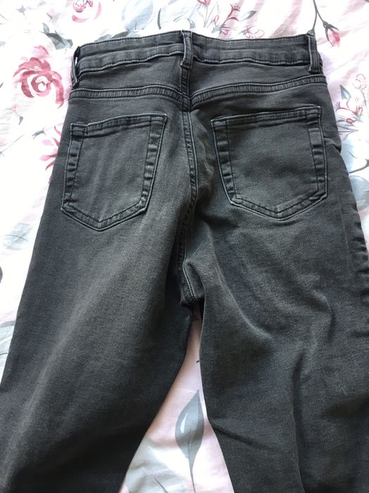 Nowe jeansy rurki