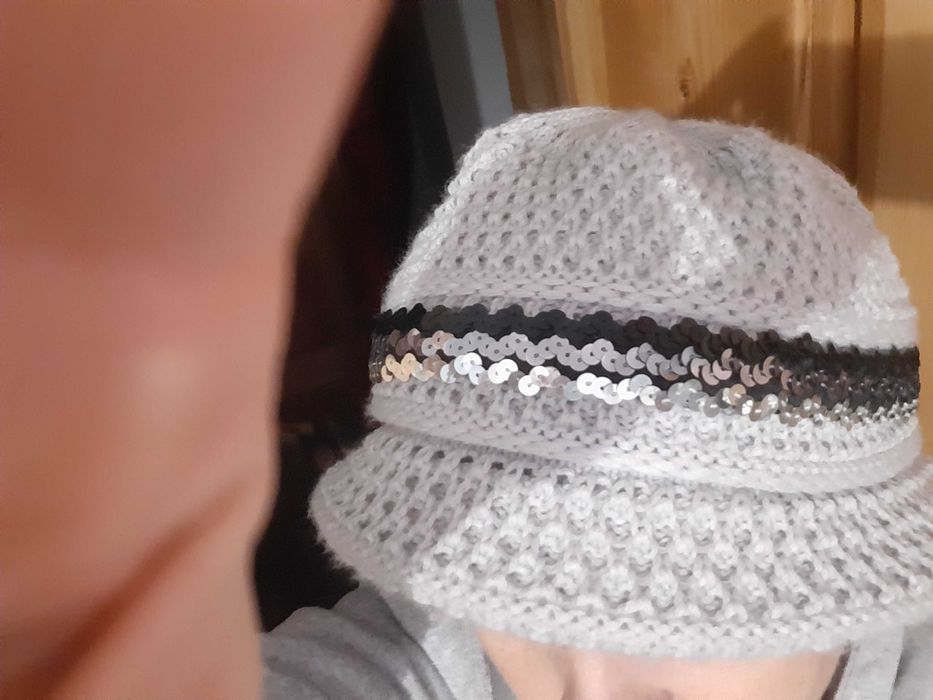 Wełniany szary kapelusz, czapka klasyczna. Bucket hat.